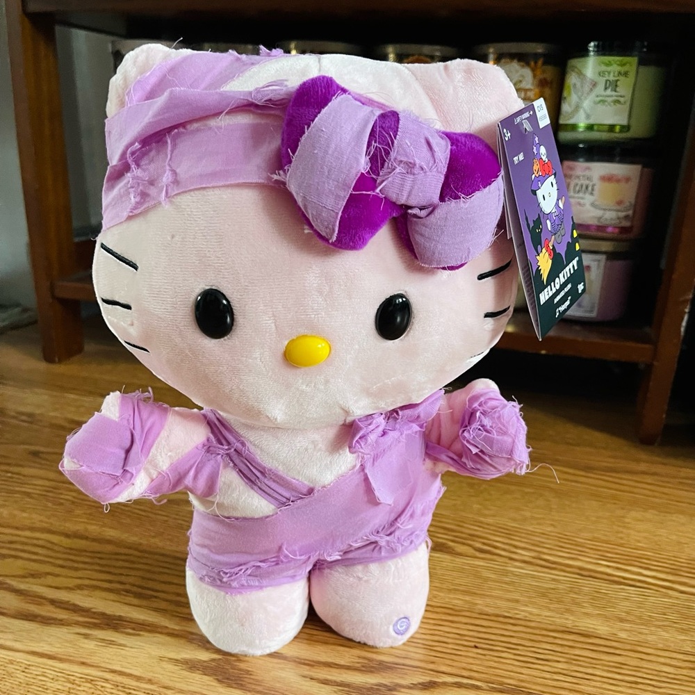 Hello Kitty Mummy Halloween
